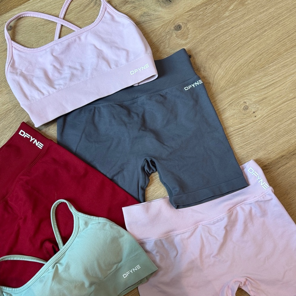 DFYNE workout wear bundle - Picture 2 of 3